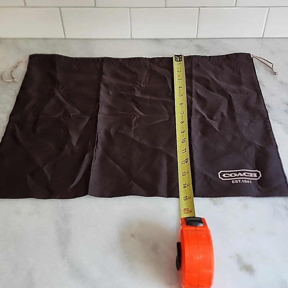 * Coach brown drawstring dustbag 19x15 - Picture 2 of 7